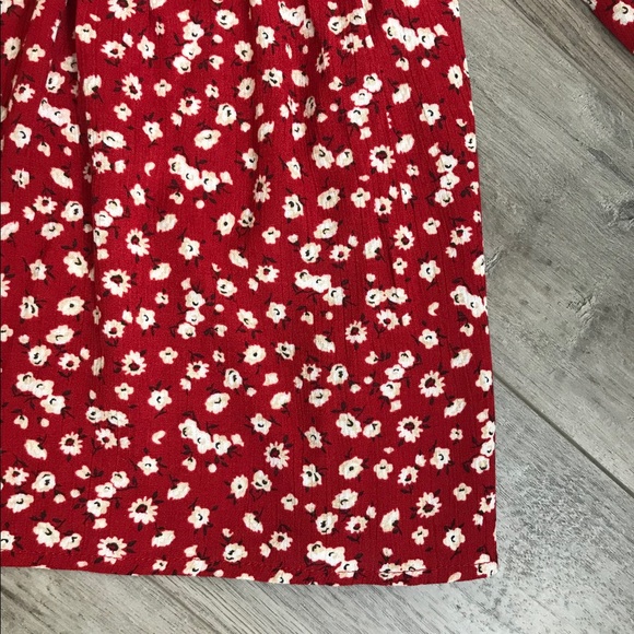 NWT Ruched Puffy Sleeve Flowy Tied Half Sleeve - Picture 6 of 7